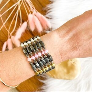 Gorgeous magnetic bead bracelet/necklace versatile